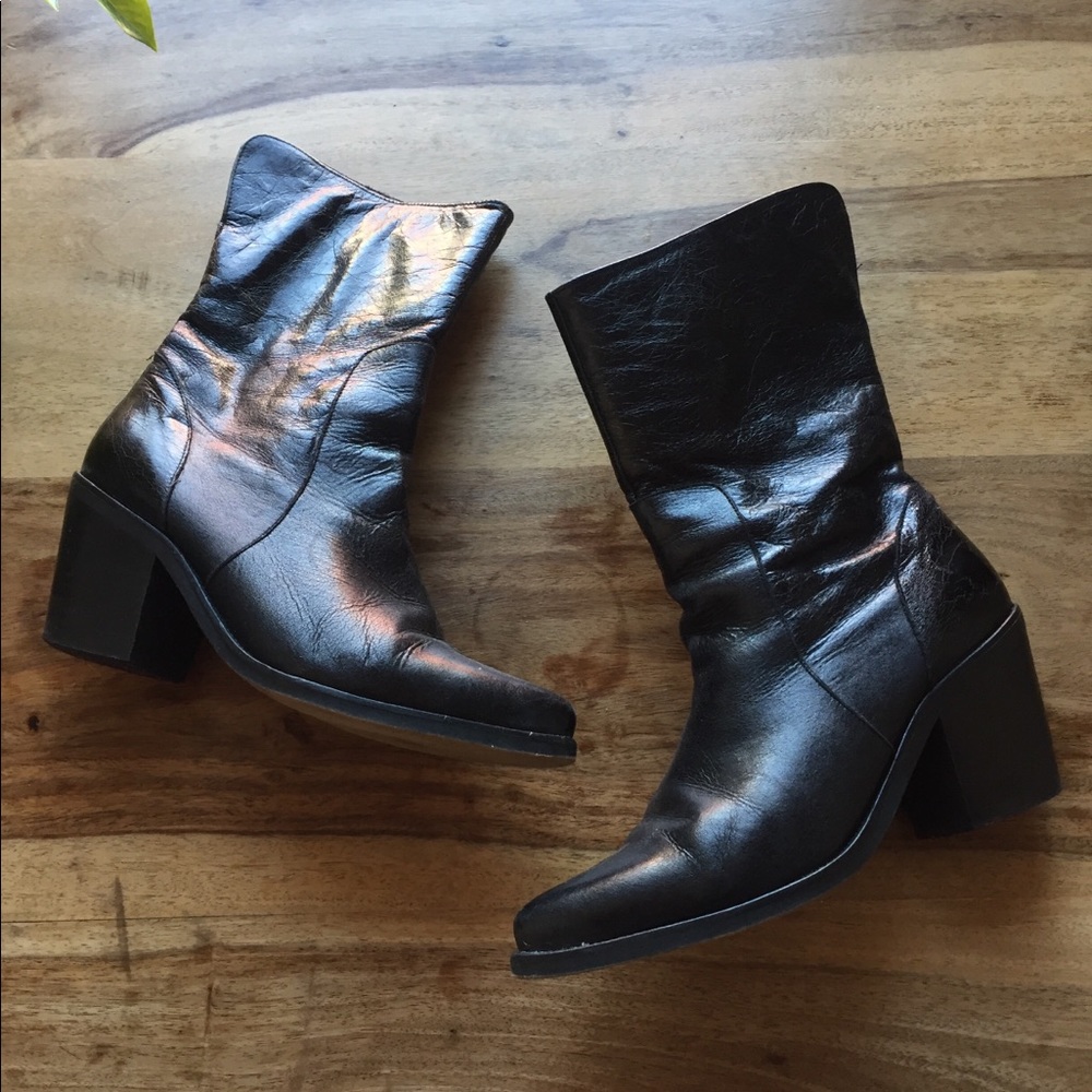 Shelly’s London - Black western boots